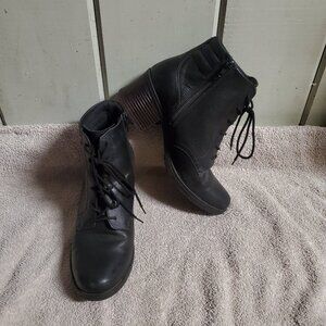 Clarks Ankle Boots US 9 EU 40 Block Heel Black Lace Up Zip Up Bootie Womens